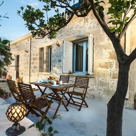 Plátanos Margarita'S Stone House 아파트 외부 사진