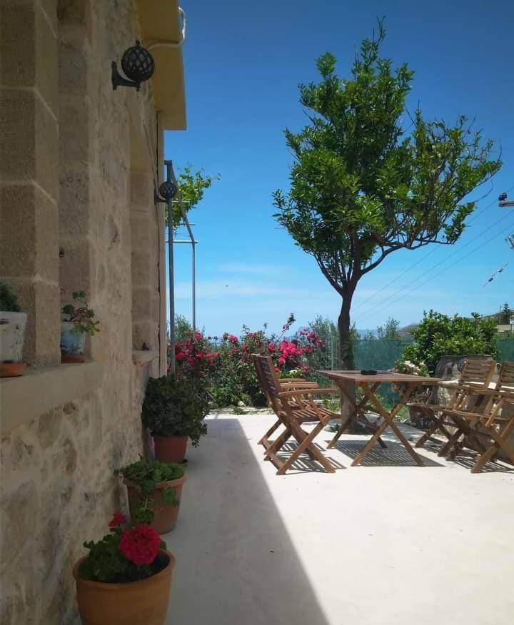 Plátanos Margarita'S Stone House 아파트 객실 사진